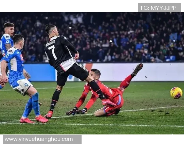 揭秘当今足球界四大球星荣誉成就与影响力全面解析